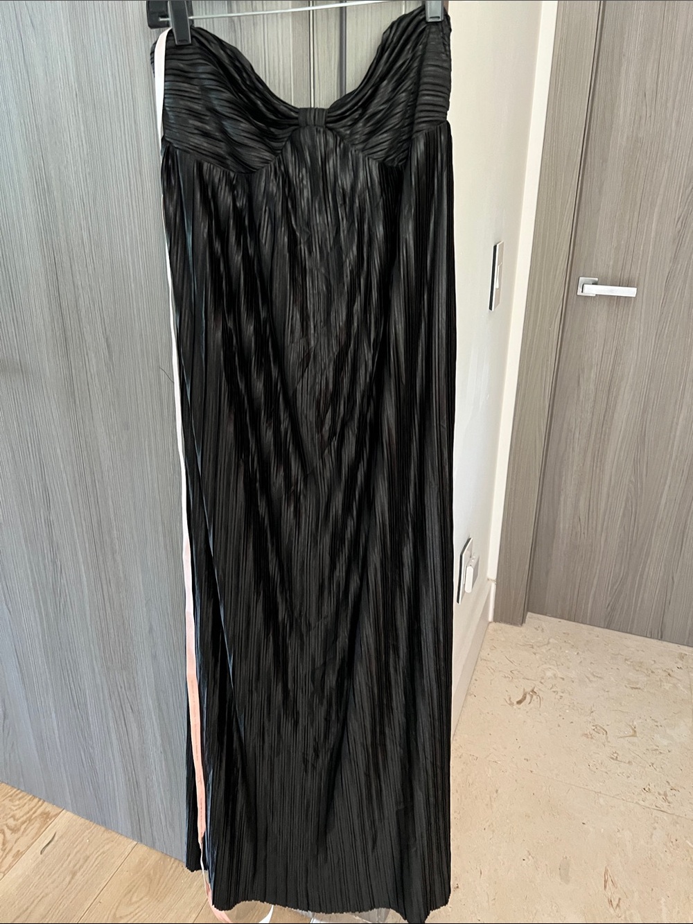 NWT LULUS whimsical beauty plisse strapless maxi dress black XL - Picture 2 of 10